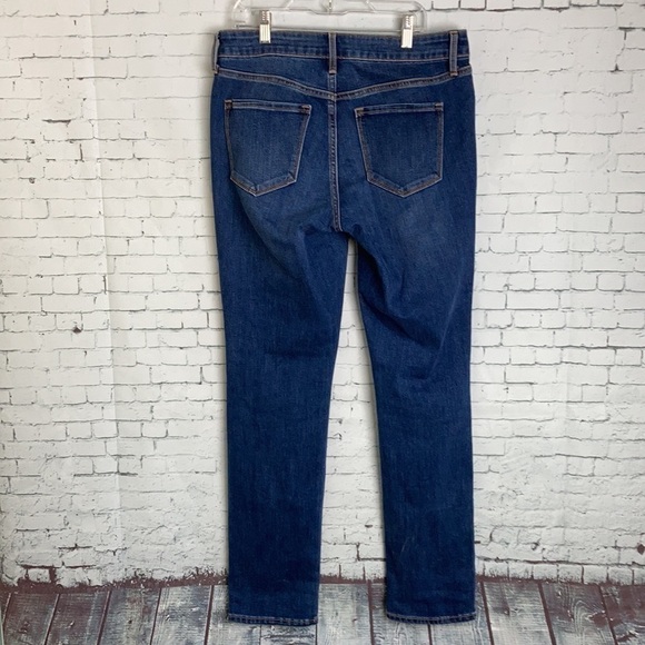 Old Navy Power Straight Distressed Jeans 8 Jeans for Boots Closet Staple Winter - Picture 7 of 16